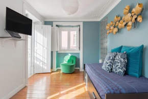  Avenida da Liberdade Area, Bright and Newly Renovated 2 Bedroom Apartment, Lisbon Historical Center  Лиссабон